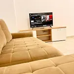 아파트 Address - The Golden Nest - Palace Of Parliament Area 부쿠레슈티