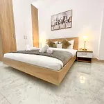 Address - The Golden Nest - Palace Of Parliament Area 아파트 *