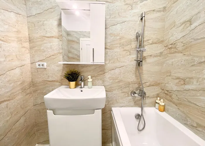 Address - The Golden Nest - Palace Of Parliament Area Бухарест