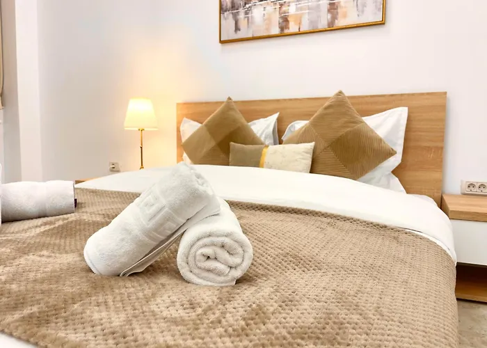 Address - The Golden Nest - Palace Of Parliament Area *